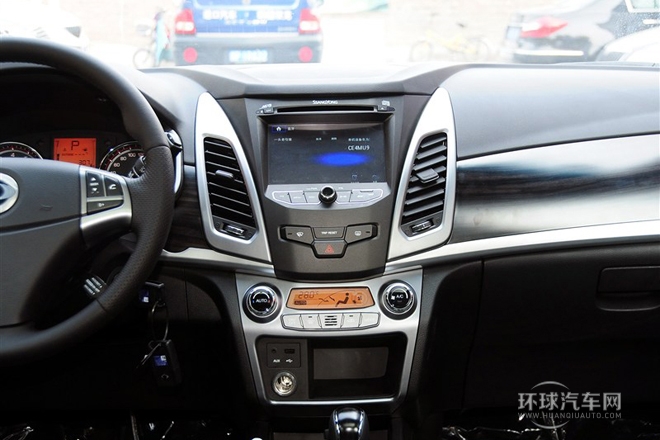 2014款 2.0L 汽油四驅(qū)自動豪華導(dǎo)航版