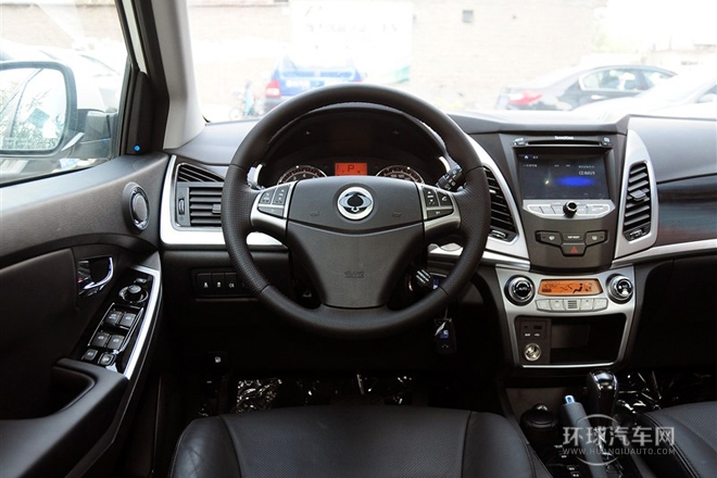 2014款 2.0L 汽油四驅自動豪華導航版