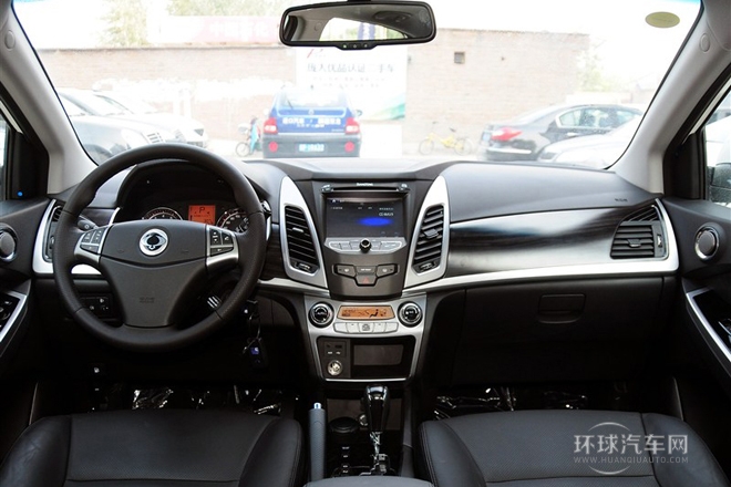 2014款 2.0L 汽油四驅自動豪華導航版