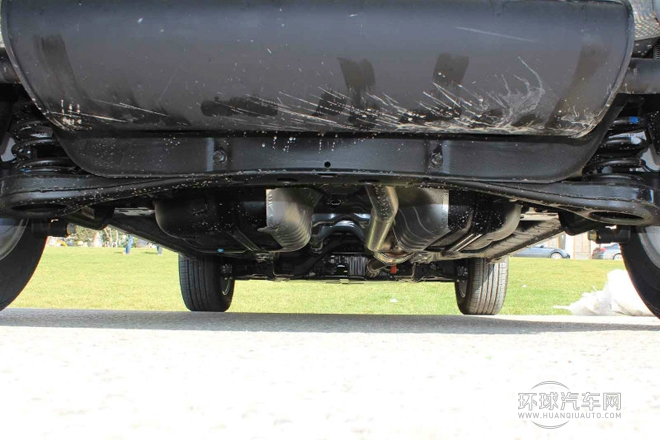 2011款 2.0T 柴油兩驅(qū)手動舒適導(dǎo)航版