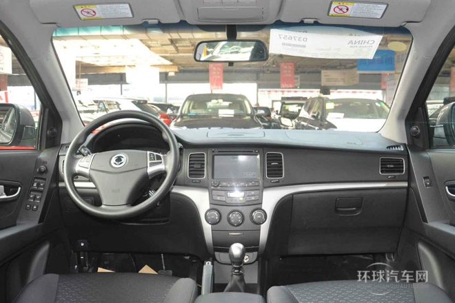 2011款 2.0T 柴油兩驅手動舒適導航版