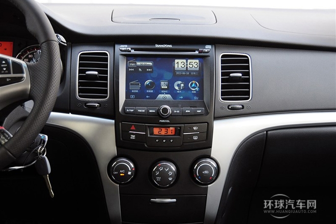 2011款 2.0T 柴油兩驅(qū)自動精英導航版