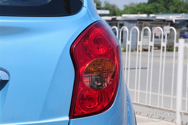 2011款 2.0T 柴油兩驅自動精英導航版