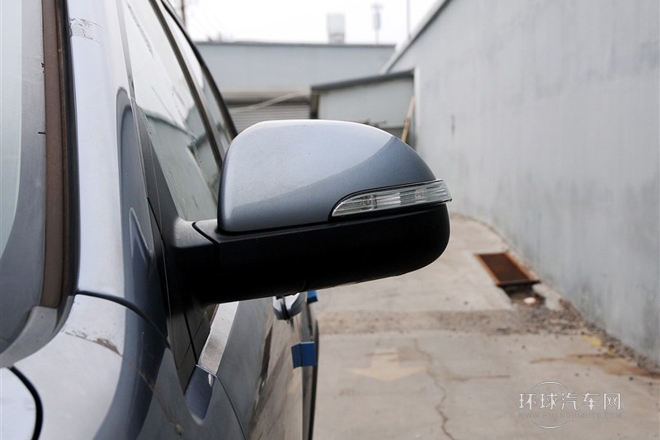 2011款 2.0T 柴油四驅(qū)自動精英導航版