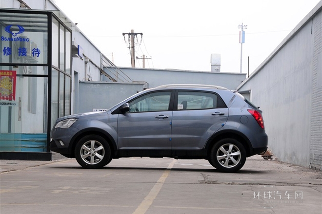 2011款 2.0T 柴油四驅(qū)自動精英導(dǎo)航版