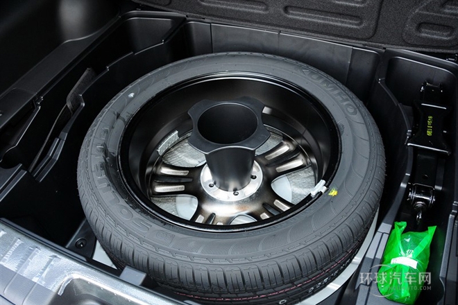 2011款 2.0T 柴油四驅自動豪華導航版