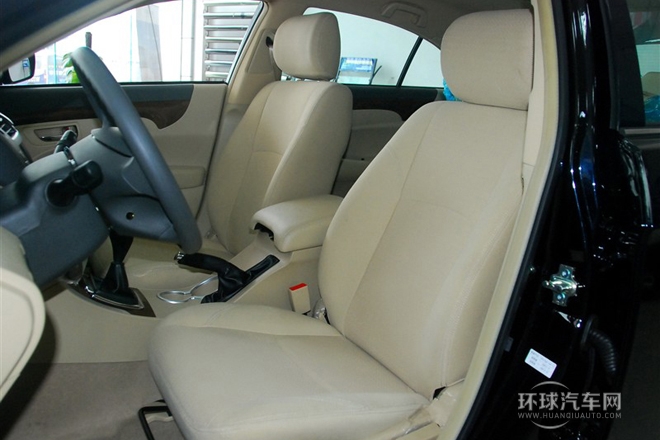 2011款 1.8T 手動舒適汽油版