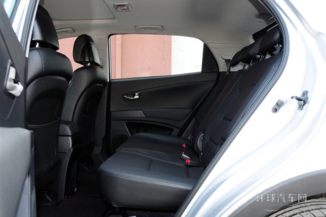 2011款 2.0T 柴油四驅自動豪華導航版