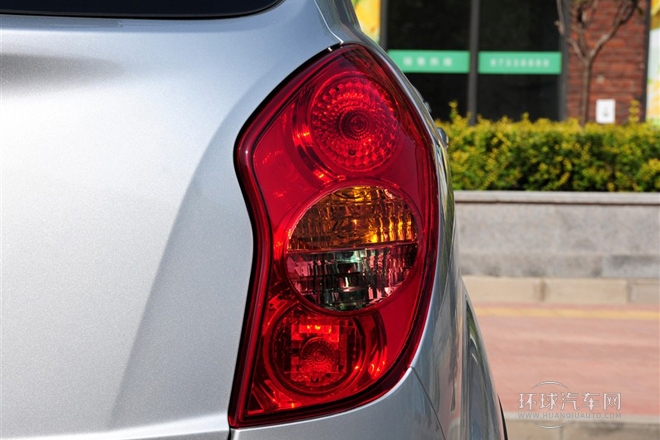 2011款 2.0T 柴油四驅自動豪華導航版