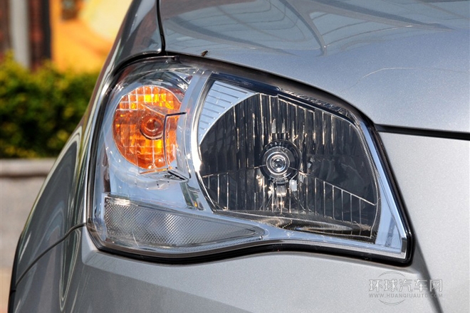 2011款 2.0T 柴油四驅(qū)自動豪華導(dǎo)航版