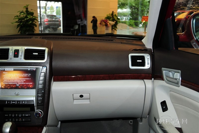 2012款 1.8T 手動兩驅愛國版