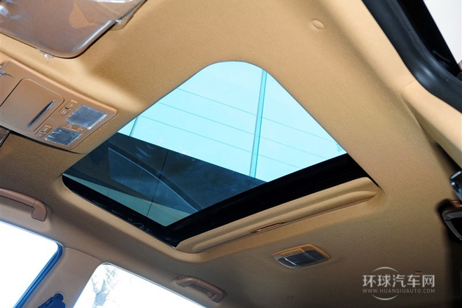 2012款 2.0T 手動兩驅智匯版