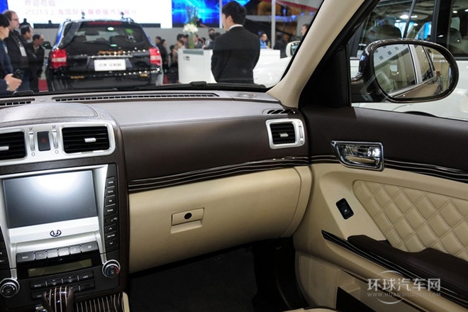 2013款 1.8T 自動(dòng)兩驅(qū)智尊版