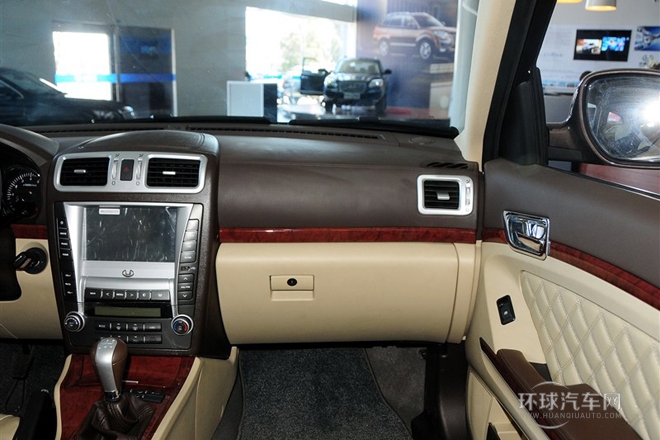 2013款 2.0T 手動兩驅智尊版