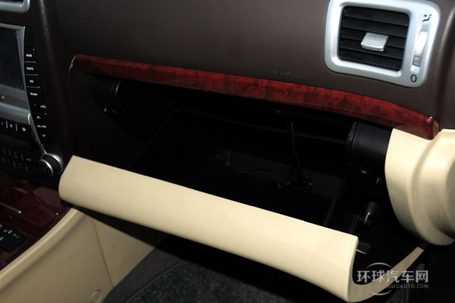 2013款 2.0T 手動兩驅智尊版