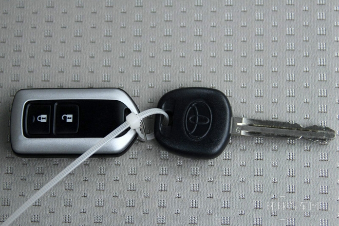 2011款 1.6E 手動魅動版