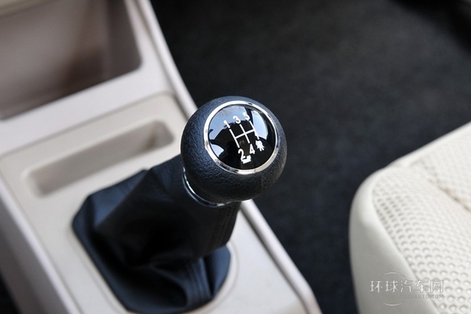 2011款 三廂 1.5L 手動標準型