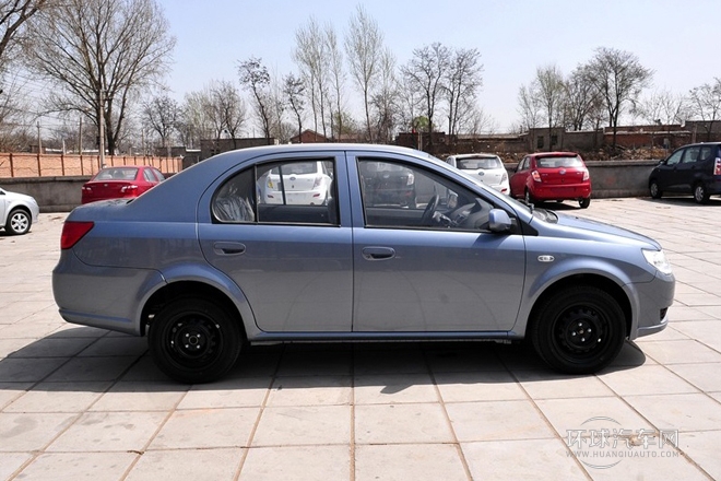 2011款 三廂 1.5L 手動標準型