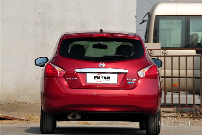 2011款 1.6L 手動舒適型