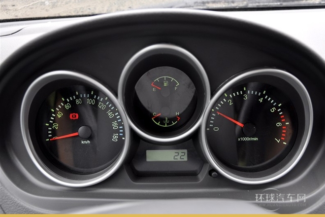 2012款 CROSS 1.3L 手動豪華型