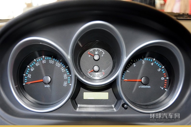 2010款 1.3L 手動(dòng)豪華型