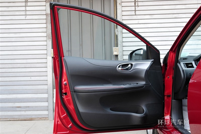 2011款 1.6T M-CVT致酷版