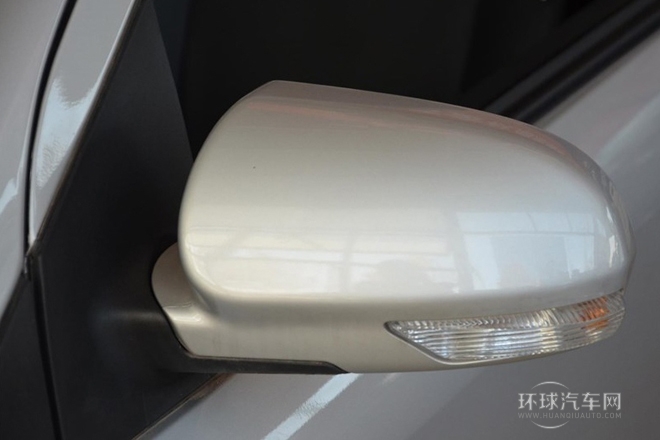 2013款 1.5L 手動(dòng)精英型 國(guó)V