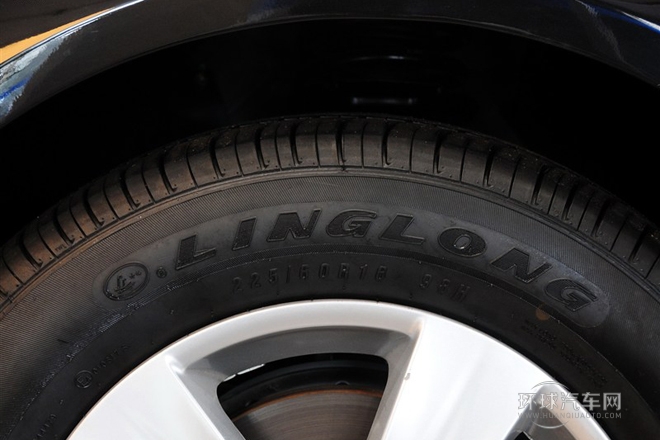 2013款 2.0L 自動舒適型