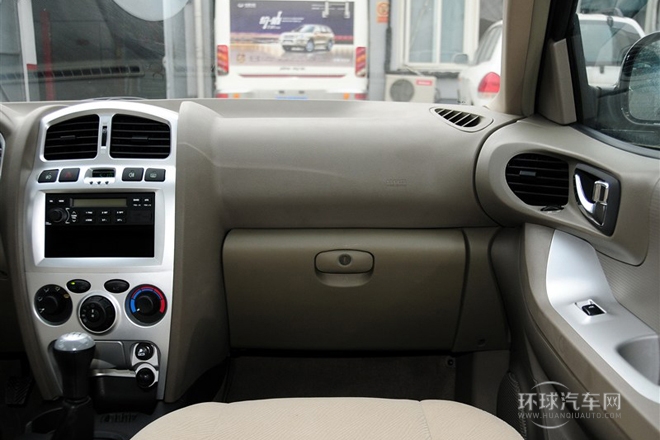 2012款 2.0L 手動兩驅天窗版