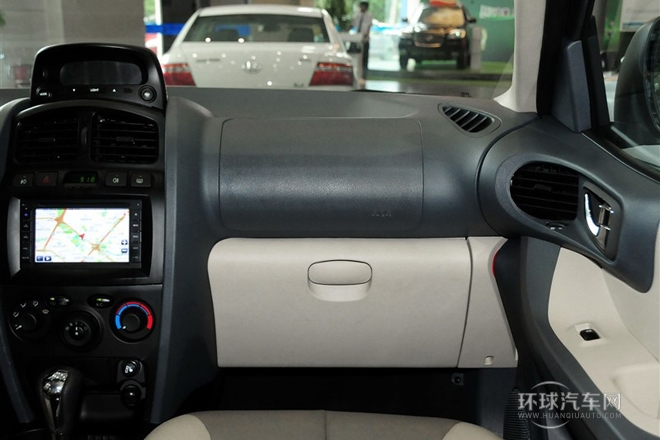 2013款 1.8T 自動(dòng)兩驅(qū)天窗版