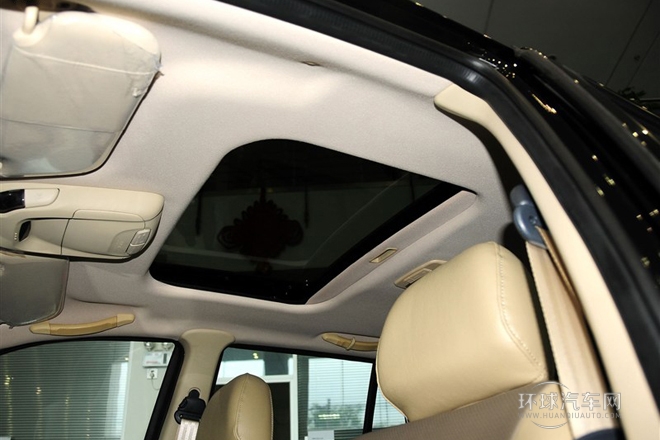 2013款 1.8T 自動(dòng)兩驅(qū)天窗版