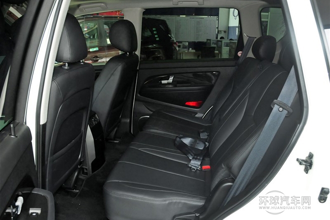 2014款 2.0T 兩驅(qū)精英導(dǎo)航版5座