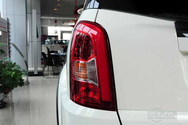 2014款 2.0T 兩驅精英導航版5座