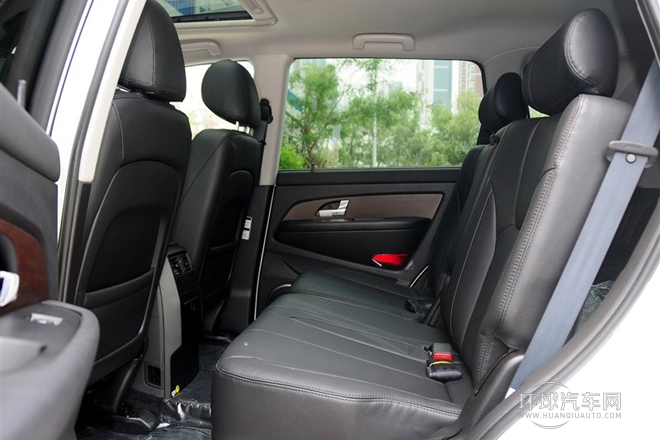 2014款 2.7T 四驅(qū)豪華導(dǎo)航版5座