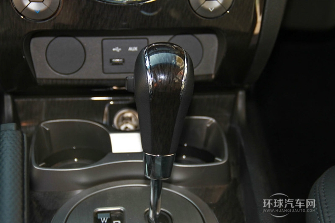 2014款 2.0T 兩驅精英導航版7座