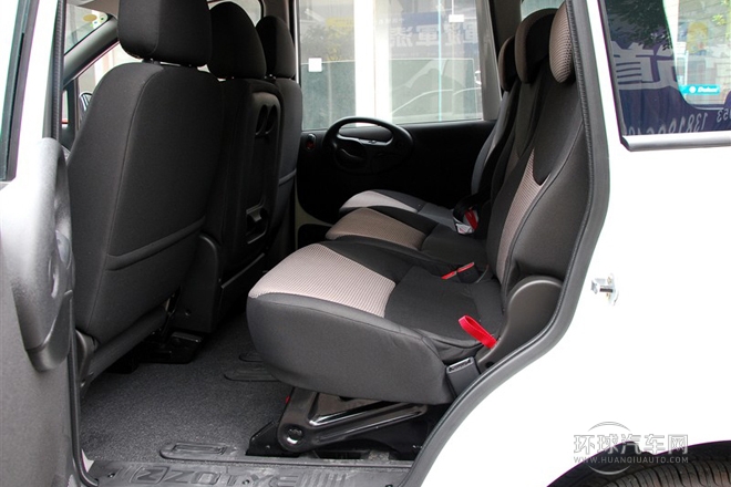 2010款 1.6L 汽油標準型6座