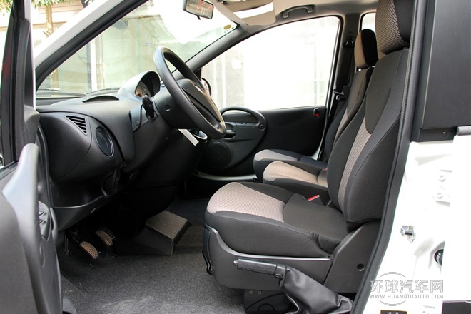 2010款 1.6L 汽油標準型6座