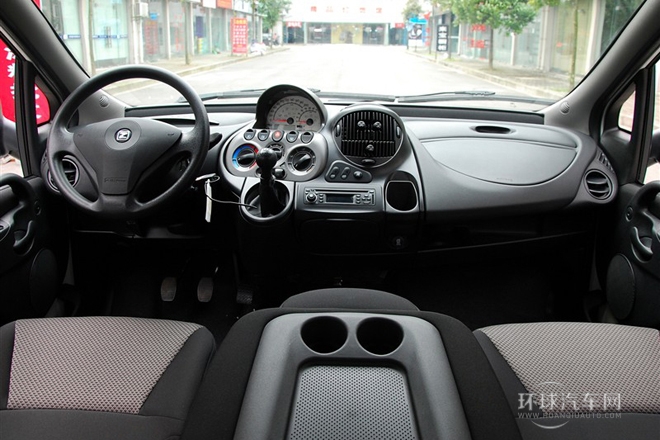 2010款 1.6L 汽油標準型6座