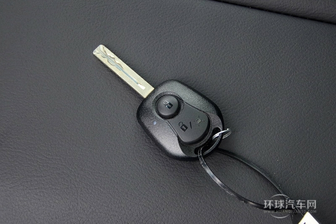 2014款 2.0T 四驅豪華導航版7座