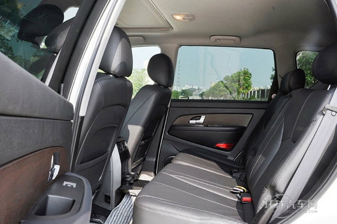 2014款 2.0T 四驅(qū)豪華導(dǎo)航版7座