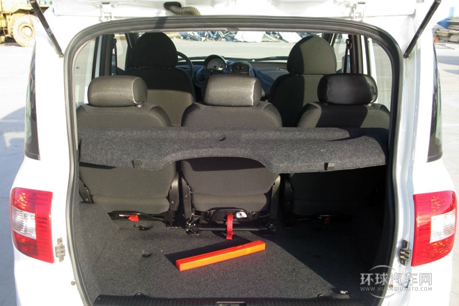 2010款 1.6L 汽油豪華型5座