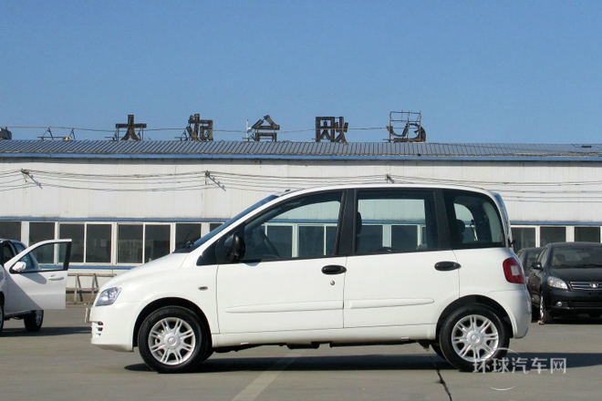 2010款 1.6L 汽油豪華型5座
