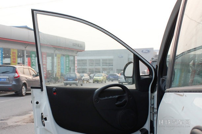 2010款 1.6L 汽油豪華型6座