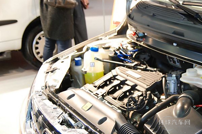 2010款 1.6L 汽油天窗尊貴型6座