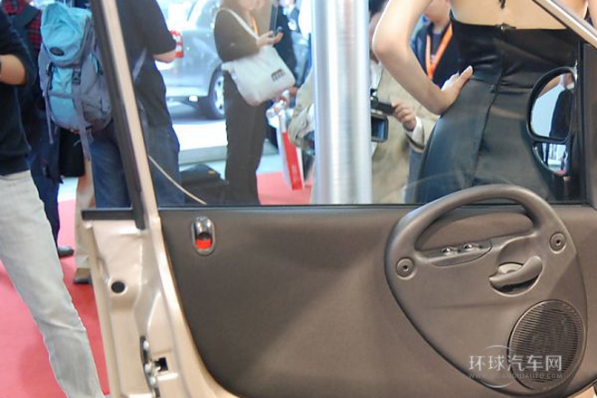 2010款 1.6L 汽油天窗尊貴型6座