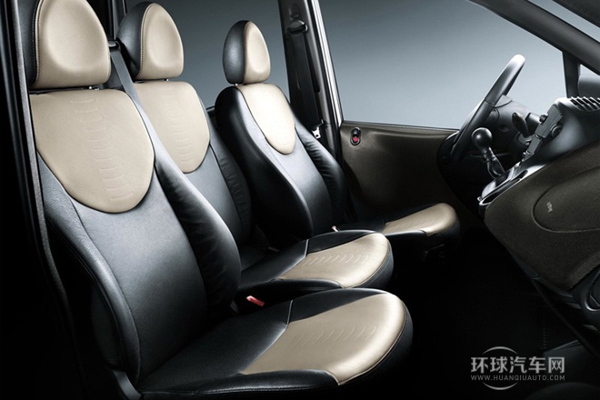 2010款 1.6L 汽油天窗尊貴型6座