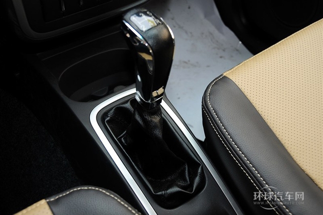 2013款 1.3L MT都市型