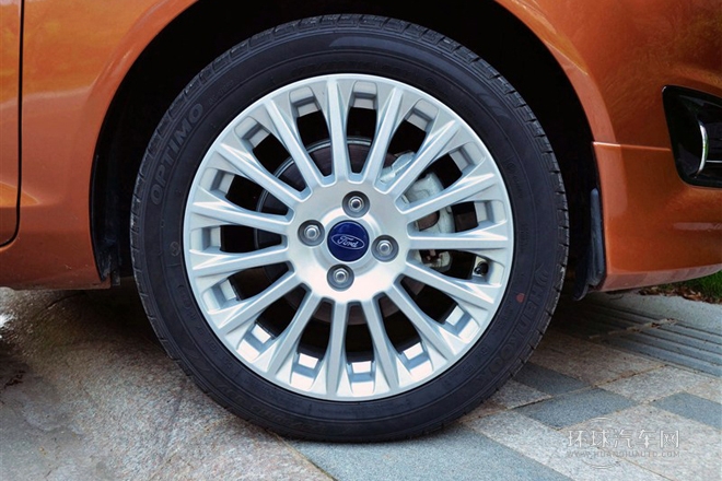 2013款 兩廂 1.5L 自動勁動型