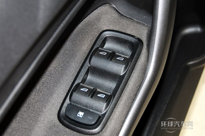 2013款 三廂 1.5L 手動風尚型