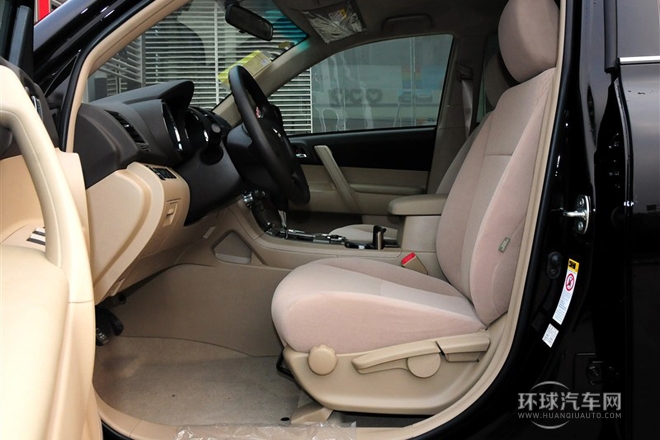 2012款 2.7L 兩驅7座精英版